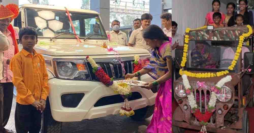 Anand Mahindra presents the Bolero to the maker of Jeep in parts!